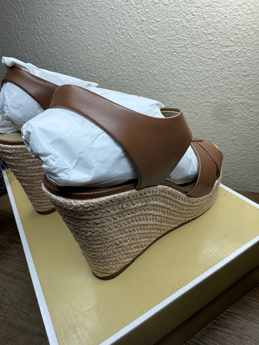 Michael Kors Roslyn Brown Leather Espadrille Wedge Sandals with Gold Zip - Picture 4 of 4